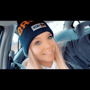 Meet your Posher, Adriana